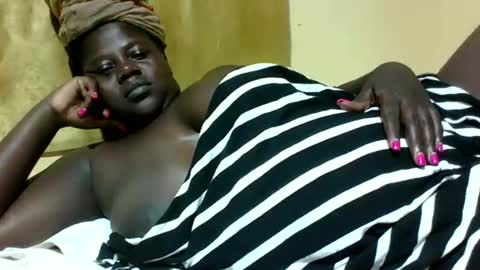 Snapshot of skyra1 chatting on 01-20-25, 06:10 skyra1 online show from 01-20-25, 06:10