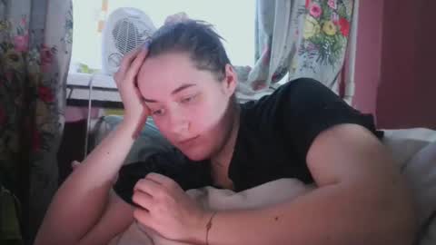 skyressie333 online show from 12-28-24, 01:49