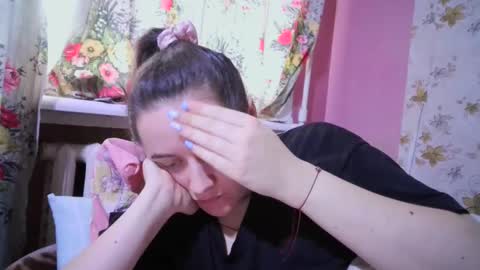 skyressie333 online show from 01-13-25, 08:47