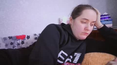 skyressie333 online show from 02-12-25, 04:33