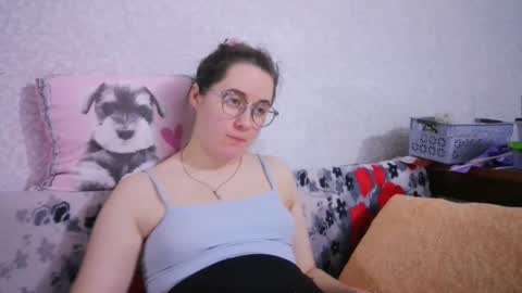 skyressie333 online show from 02-16-25, 03:59