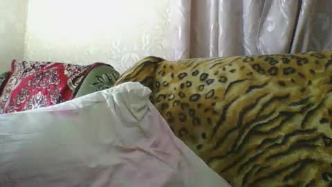 skyressie333 online show from 04-16-26, 06:52