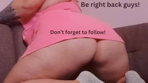 Snapshot of skysupernova chatting on 11-14-25, 04:17 Sky online show from 11-14-25, 04:17