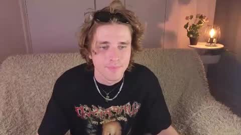 skyveyr online show from 08-01-26, 01:21