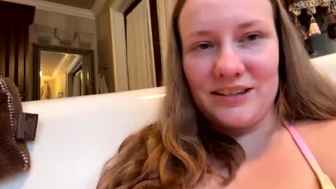 Sky Winters online show from 01-04-25, 09:09