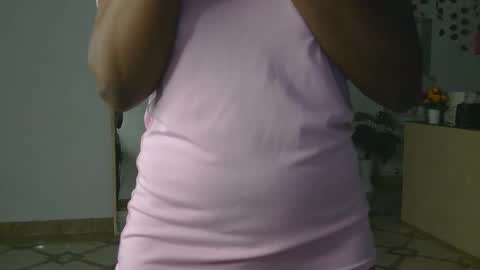 Snapshot of skyy_brown chatting on 05-17-26, 12:41 Bella online show from 05-17-26, 12:41