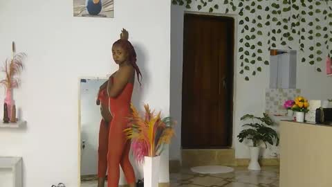 Snapshot of skyy_brown chatting on 06-05-26, 01:34 Bella online show from 06-05-26, 01:34