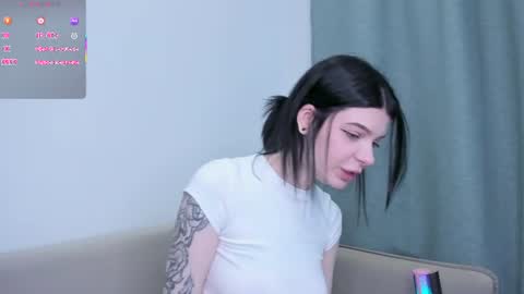 Snapshot of slamlust chatting on 06-10-26, 05:50 Sonya online show from 06-10-26, 05:50