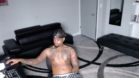 Snapshot of slangondemhoes chatting on 01-11-25, 12:22 nasty twitter KASHCARTERATL online show from 01-11-25, 12:22