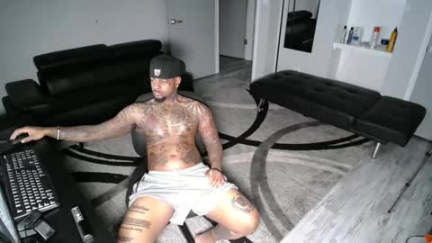 Snapshot of slangondemhoes chatting on 03-05-25, 08:32 nasty twitter KASHCARTERATL online show from 03-05-25, 08:32