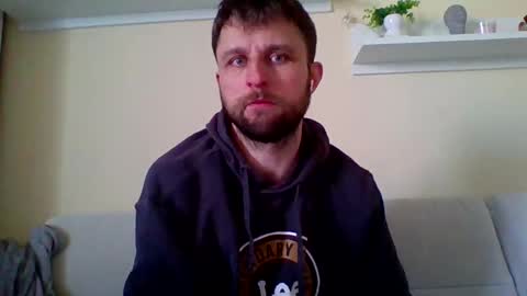 Snapshot of slaveboy32bi chatting on 01-27-25, 11:00 slave boy perwers bdsmFEMDOM online show from 01-27-25, 11:00