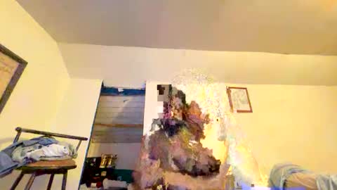 Snapshot of slaythereal3 chatting on 03-18-26, 03:31 slaythereal3 online show from 03-18-26, 03:31
