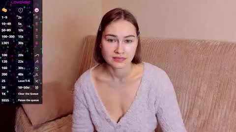 Alice online show from 11-08-25, 04:56