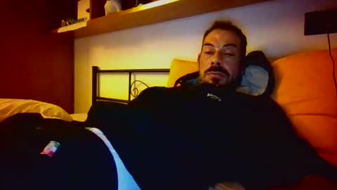 Snapshot of slevin1983 chatting on 02-07-26, 03:10 slevin online show from 02-07-26, 03:10