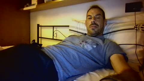 Snapshot of slevin1983 chatting on 07-22-26, 02:47 slevin online show from 07-22-26, 02:47