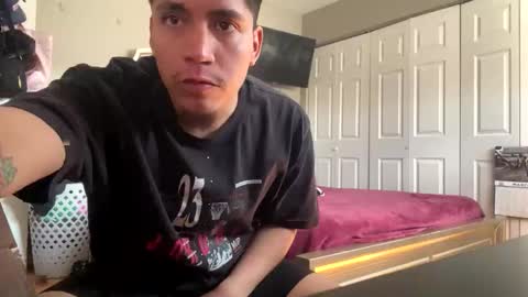 Snapshot of slickbadboy chatting on 03-23-26, 05:39 slickbadboy online show from 03-23-26, 05:39