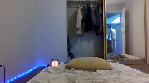 Snapshot of slickdickfreak chatting on 03-15-26, 10:27 slickdickfreak online show from 03-15-26, 10:27