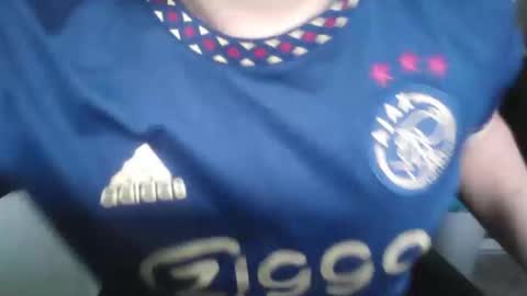 slicknick73 online show from 10-10-25, 12:48