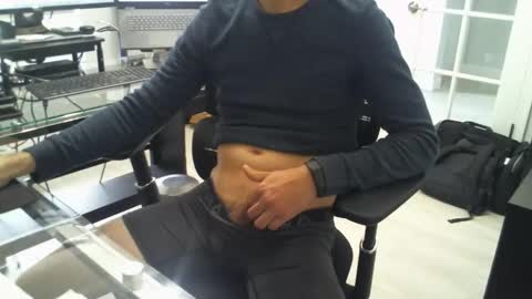 Snapshot of slicny chatting on 03-30-26, 04:19 slicny online show from 03-30-26, 04:19