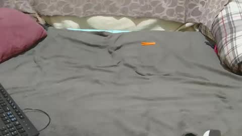 slim_girl01 online show from 04-17-26, 09:45