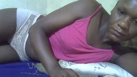 Snapshot of slim_girl3 chatting on 03-08-25, 12:33 slim_girl3 online show from 03-08-25, 12:33