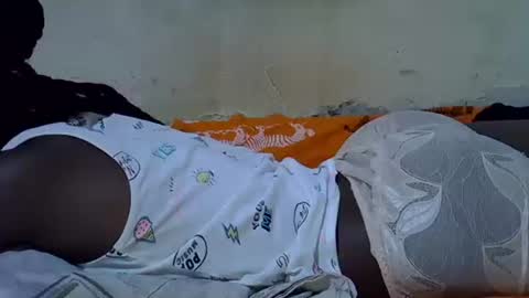 Snapshot of slim_girl3 chatting on 09-20-25, 02:40 slim_girl3 online show from 09-20-25, 02:40