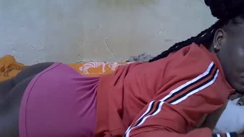 Snapshot of slim_girl3 chatting on 10-22-25, 07:24 slim_girl3 online show from 10-22-25, 07:24