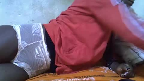 Snapshot of slim_girl3 chatting on 10-25-25, 08:36 slim_girl3 online show from 10-25-25, 08:36