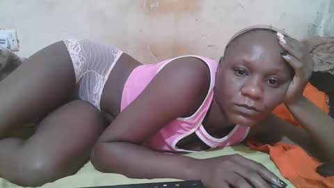 Snapshot of slim_girl3 chatting on 05-06-26, 03:24 slim_girl3 online show from 05-06-26, 03:24