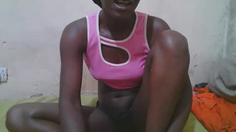 Snapshot of slim_girl3 chatting on 05-18-26, 05:24 slim_girl3 online show from 05-18-26, 05:24
