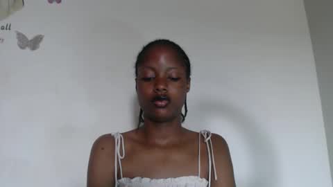 perry online show from 02-12-26, 10:43