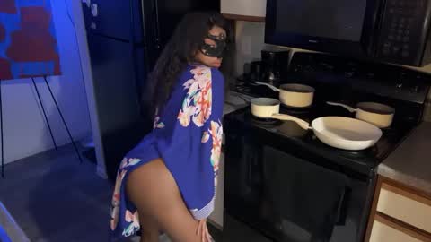 Snapshot of slimaddictionxxx chatting on 12-30-24, 04:53 Barbie Stylebender online show from 12-30-24, 04:53