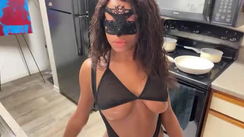 Snapshot of slimaddictionxxx chatting on 01-14-25, 09:51 Barbie Stylebender online show from 01-14-25, 09:51