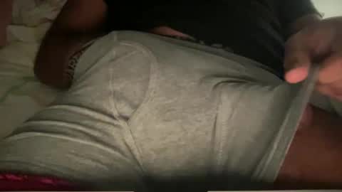 Snapshot of slimeasaurus chatting on 12-20-25, 05:31 Daddy online show from 12-20-25, 05:31