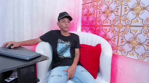 SlimLatino  online show from 04-05-26, 12:13