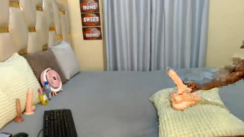 slimqueenbae online show from 07-19-26, 12:09