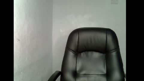 Snapshot of slimsin_1 chatting on 07-23-26, 02:09 Kim online show from 07-23-26, 02:09