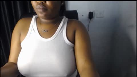 Snapshot of slimy_cunt chatting on 10-02-25, 10:28 Jemila online show from 10-02-25, 10:28
