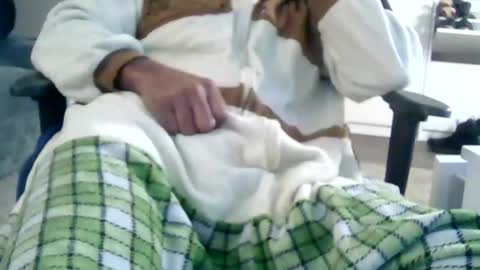 Snapshot of slipperyballs900 chatting on 02-15-26, 04:20 slipperyballs900 online show from 02-15-26, 04:20