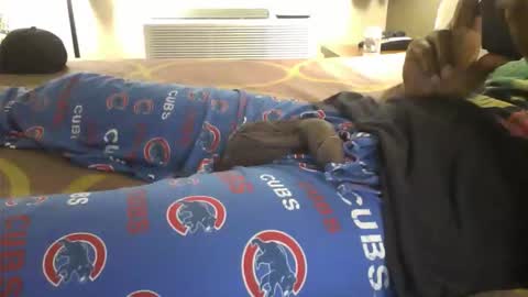 Snapshot of slipperyballs900 chatting on 04-04-26, 06:49 slipperyballs900 online show from 04-04-26, 06:49