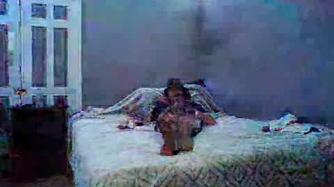 Snapshot of slips991 chatting on 11-13-25, 04:11 slips991 online show from 11-13-25, 04:11