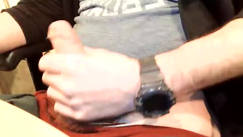 Snapshot of slogrow_uncut chatting on 03-12-26, 07:09 SlowGrow Uncut online show from 03-12-26, 07:09