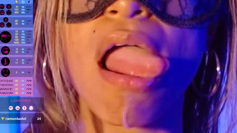 Snapshot of sloppylucy chatting on 12-20-24, 01:43 SloppyLucy online show from 12-20-24, 01:43