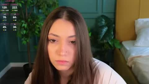 Emilia online show from 04-23-26, 12:26