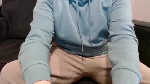 slutty_college_couple online show from 12-19-24, 11:35