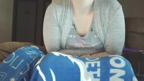 Slutty redhead3 online show from 05-26-26, 12:50