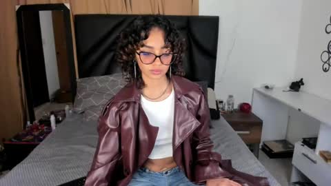 slutty_venus7 online show from 07-14-26, 01:52