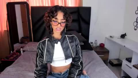 slutty_venus7 online show from 07-14-26, 06:35