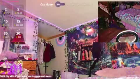 Snapshot of sluttyfrea chatting on 06-26-26, 03:44 Faye online show from 06-26-26, 03:44