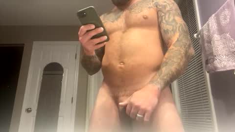 sly050585 online show from 11-04-25, 08:46